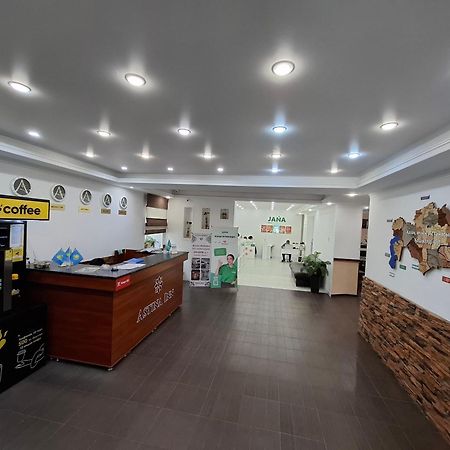 Astina Hotel Astana Ngoại thất bức ảnh