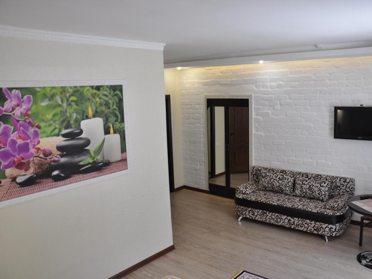 Astina Hotel Astana Ngoại thất bức ảnh