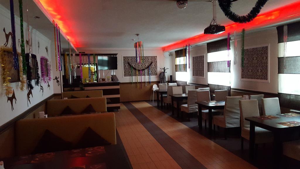 Astina Hotel Astana Ngoại thất bức ảnh