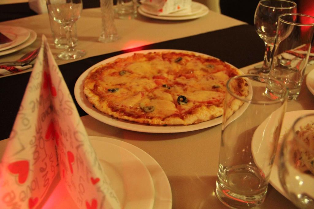 Astina Hotel Astana Ngoại thất bức ảnh