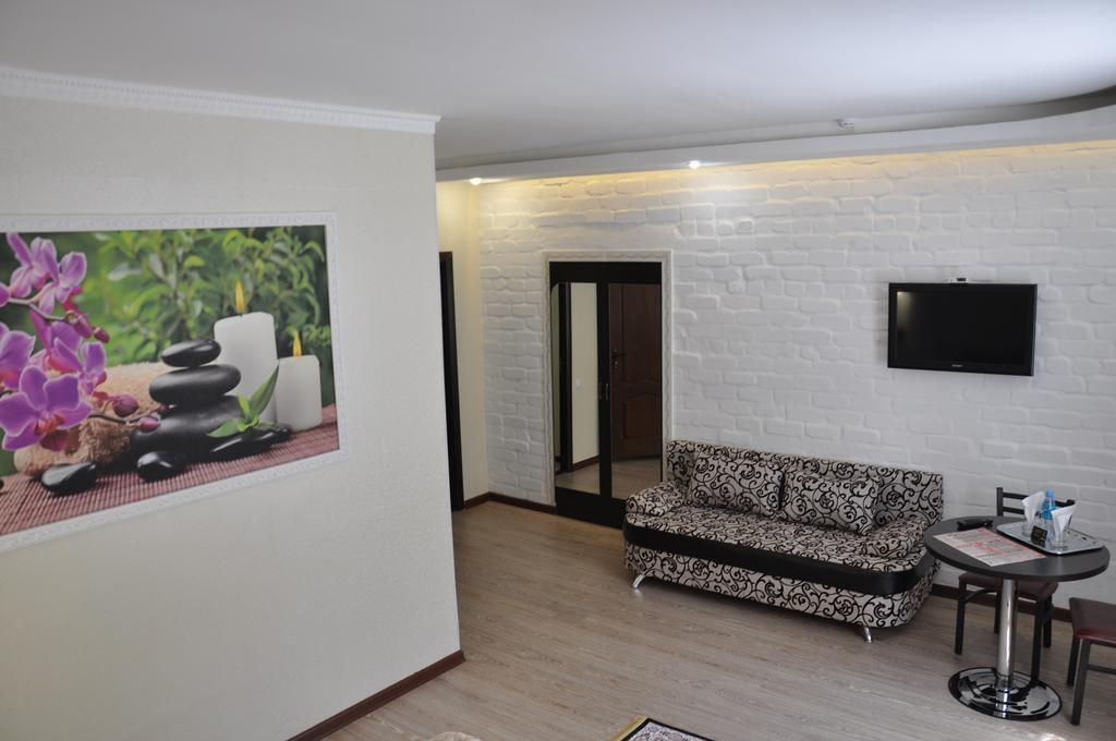 Astina Hotel Astana Ngoại thất bức ảnh